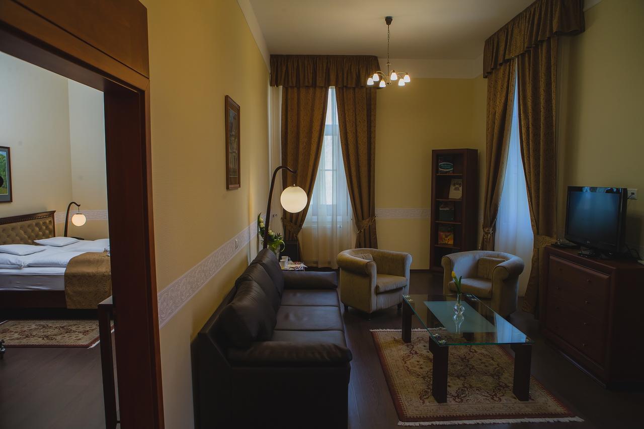 Fonix Wellness Resort Csitár エクステリア 写真